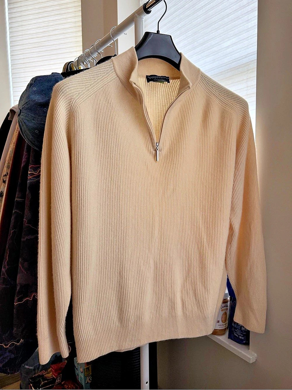 Cashmere Italy Men's Quarter-Zip Sweater in Beige Like New